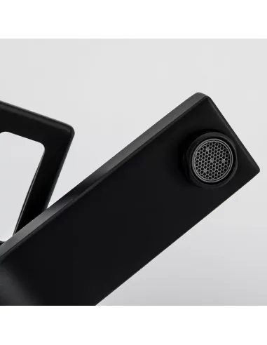 Смеситель для умывальника Gappo G1017-6, черный, однорычажный