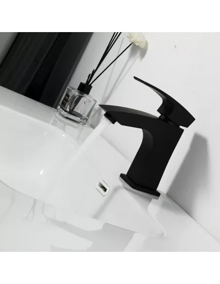 Смеситель для умывальника Gappo G1007-66, черный, однорычажный