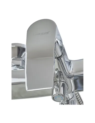 Смеситель для ванны Mixxus Magnum 006 Euro с душевым набором