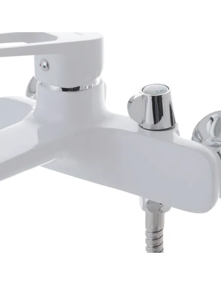Смеситель для ванны Mixxus Nevada 009 Euro White с душевым набором Смеситель для ванны Mixxus Nevada 009 Euro White с душевым набором
