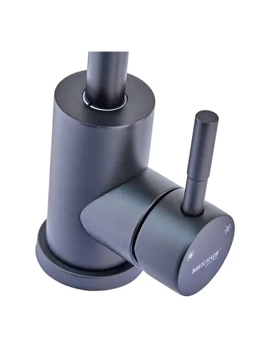 Смеситель для кухни Mixxus SOK 011 Black Reflector с гибким изливом