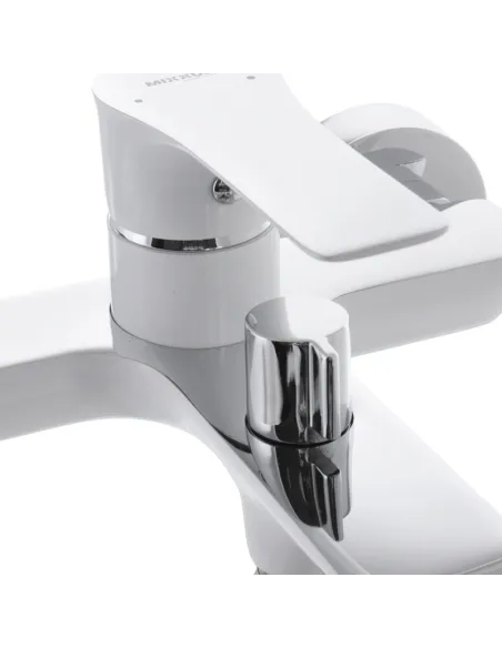 Смеситель для ванны Mixxus Premium Eva 009 White MI5951 с душевым набором