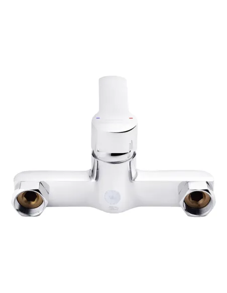 Змішувач для ванни Kroner KRP Bremen — C060 з душовим набором. Змішувач для ванни Kroner KRP Bremen — C060 з душовим набором.