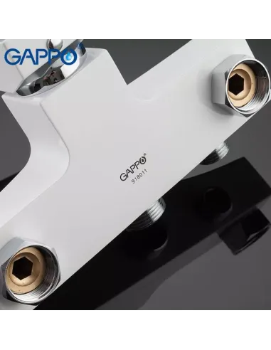 Смеситель для ванны Gappo G2207-7 с душевым набором, белый