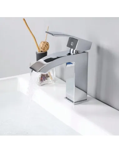 Смеситель для умывальника Q-Tap Swan Cascada QTSWA270CRM45564 Chrome, однорычажный