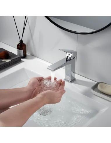 Смеситель для умывальника Lidz Orion 001F Chrome, однорычажный