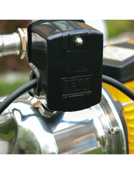 Насосная станция Tekk Haus BS 1100 Inox 24L black 1,1 кВт, бак 24 литра