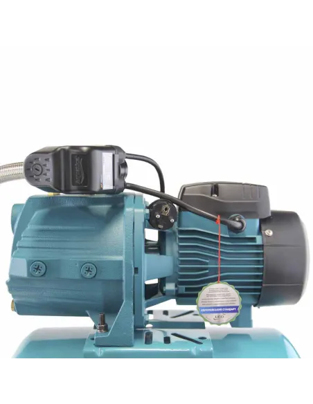 Насосная станция Leo 775386/50 0,9 кВт, напор 48 м, бак 50 литров