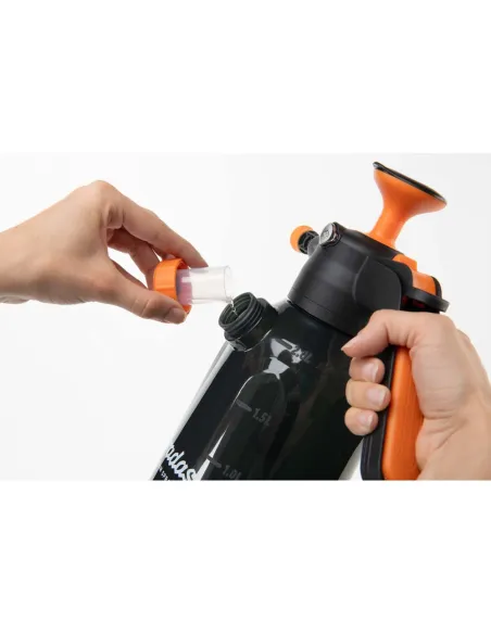 Садовый опрыскиватель пневматический с пенообразователем Bradas Aqua Foam Spray AS0200F/SF на 2 литра с боковым вливом