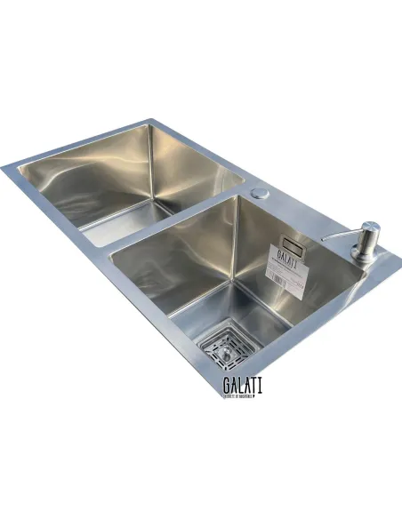 Кухонная мойка из нержавеющей стали прямоугольная Romzha Arta Nova U-700D с корзиной и дозатором - 3